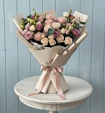 Букет цветов из:  Розы и Лизиантусы #REPLACE_PRED# Скоропусковском