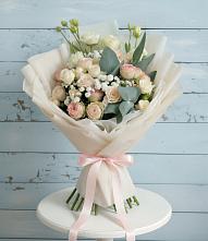 Букет цветов из:  Розы и Лизиантусы #REPLACE_PRED# Скоропусковском