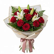 Букет цветов из:  Лилии и Розы в Скоропусковском
