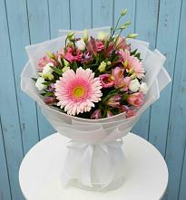Букет цветов из:  Герберы, Альстромерии и Лизиантусы в Скоропусковском