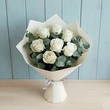 Букет Белые розы в Эвкалипте в Скоропусковском
