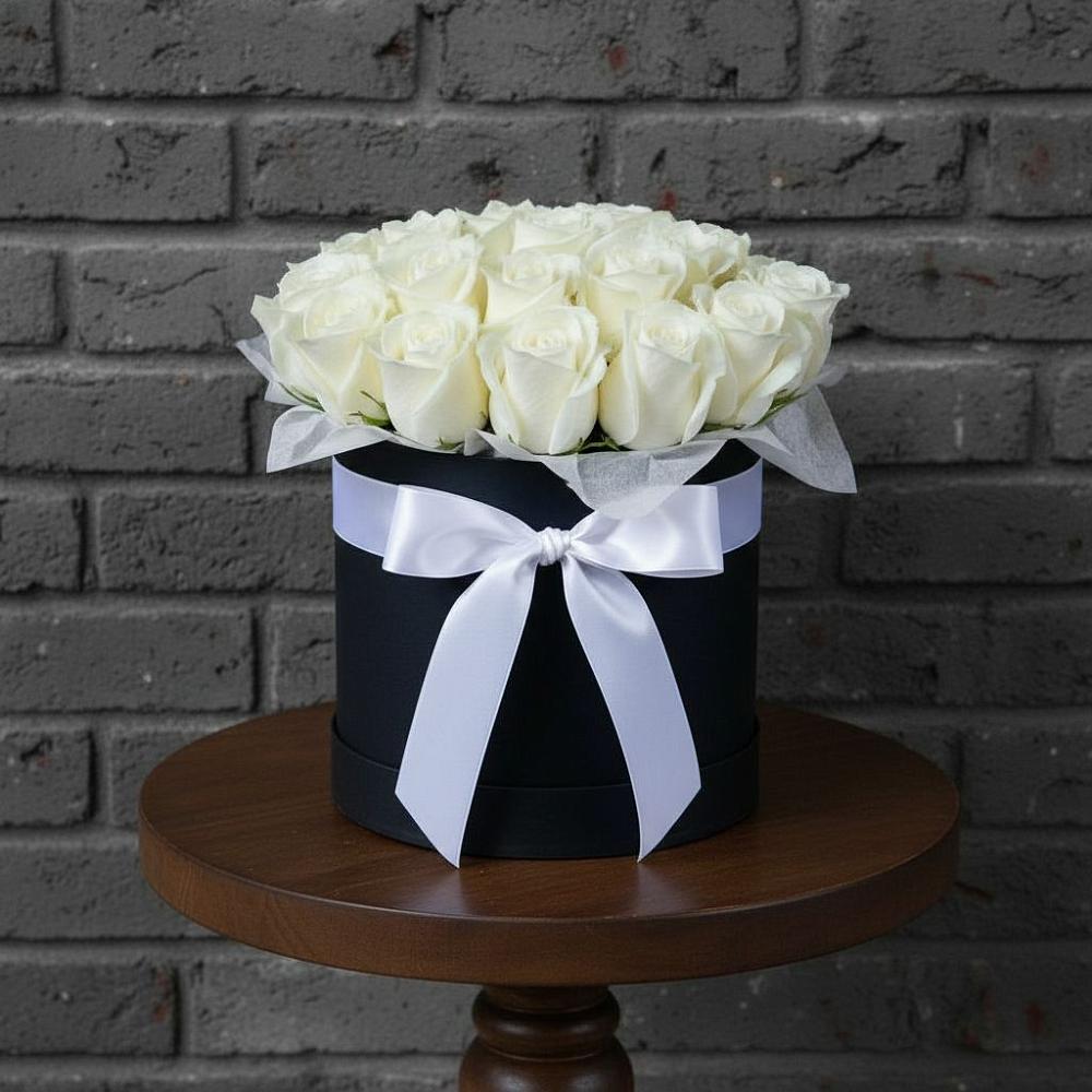 Цветочная композиция из Розы в шляпной коробке в Скоропусковском