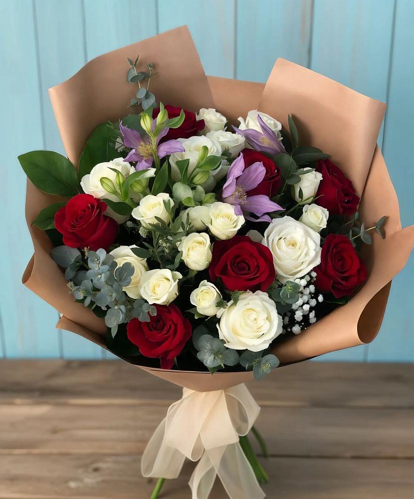 Букет цветов из: Розы и Альстромерии в Скоропусковском