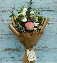 Букет цветов из:  Розы и Лизиантусы в Скоропусковском