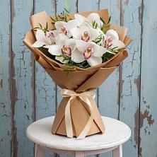 Букет цветов из:  Орхидеи и Розы в Скоропусковском